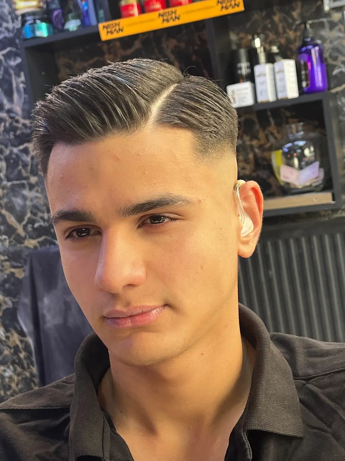 SALOON SY